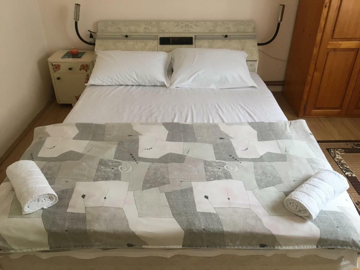 Zvezdica Apartment บายินา บาชตา ภายนอก รูปภาพ
